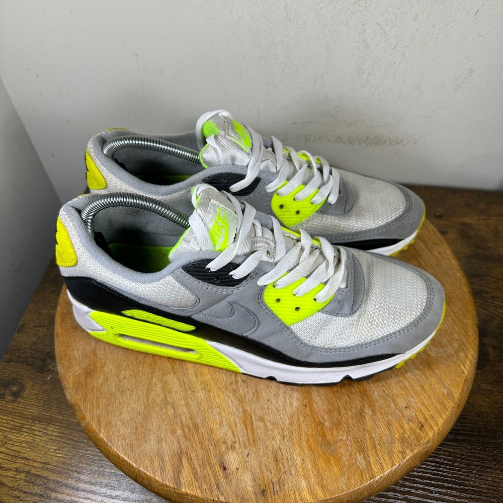 Nike Air Max 90 Volt Grey Black Mens Size 11 CD0881-103 Low Top Sneakers